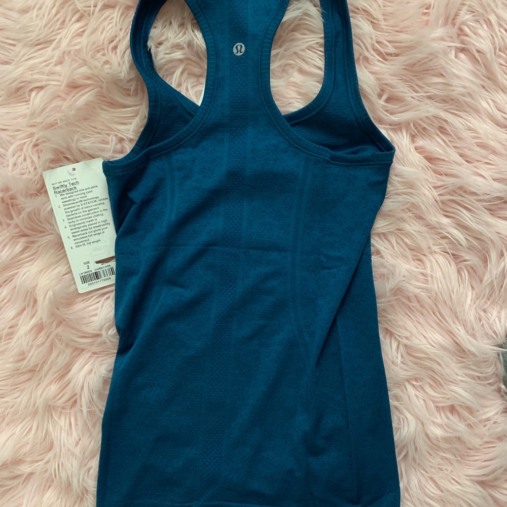 New lululemon with tag shirt